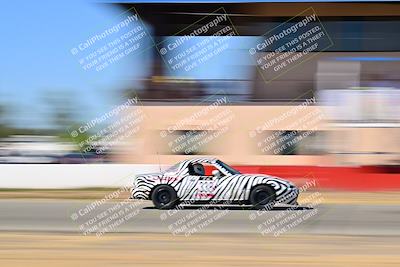 media/Sep-29-2024-24 Hours of Lemons (Sun) [[6a7c256ce3]]/StartFinish (245p-330p)/